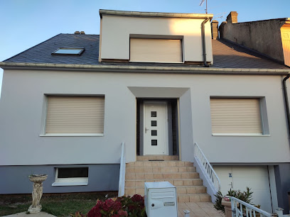 Bati Go-Est Entrepreneur En Isolation à Woippy